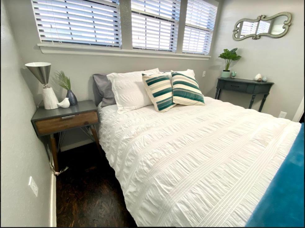 Private Bedroom Suite - Communal House Near Integris Oklahoma City Esterno foto