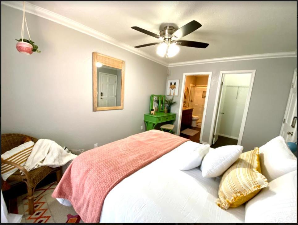 Private Bedroom Suite - Communal House Near Integris Oklahoma City Esterno foto